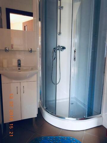 Фото номера Стандартные апартаменты Отели типа «постель и завтрак» Ośrodek Wczasowy Belona - BON TURYSTYCZNY г. Нехоже 4